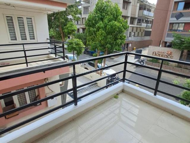 3 BHK Independent House in Science City for rent Ahmedabad. The reference number is 20641569