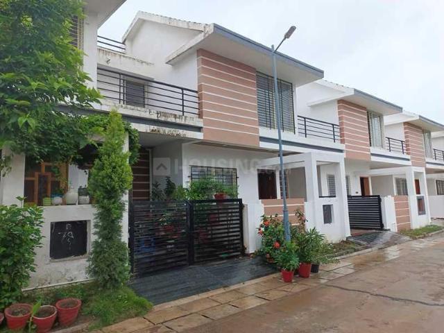 3 BHK Independent House in Saddu for resale Raipur. The reference number is 21374932