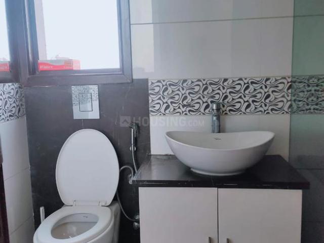 3 BHK Independent House in Sarvapriya Vihar for rent New Delhi. The reference number is 20621773
