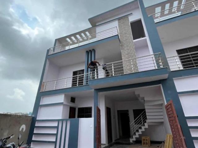 3 BHK Independent House in Sarojini Nagar for resale Lucknow. The reference number is 21116663