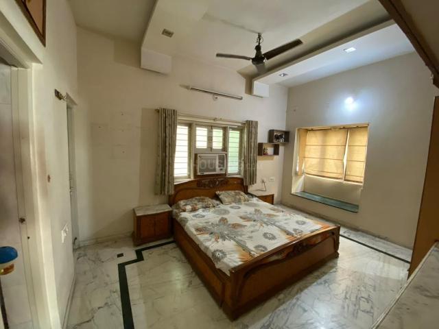 3 BHK Independent House in Satellite for rent Ahmedabad. The reference number is 21265377