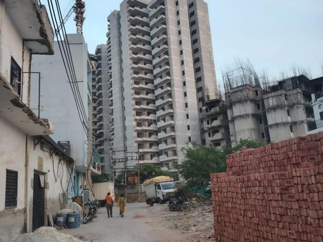 3 BHK Independent House in Sector 105 for resale Gurgaon. The reference number is 18482321