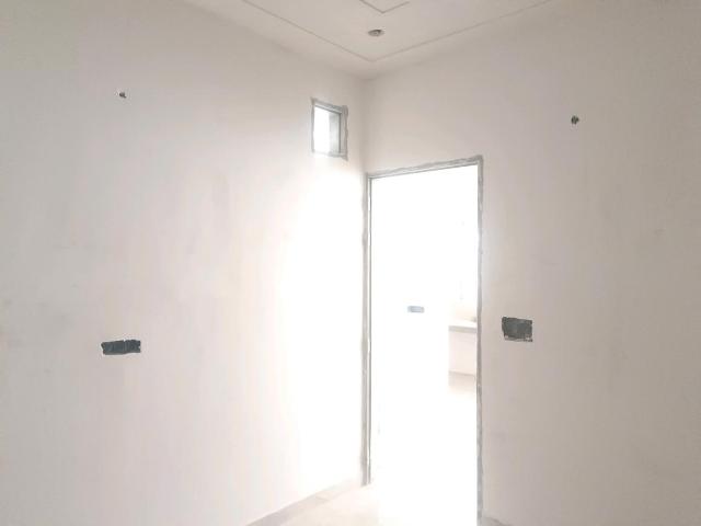 3 BHK Independent House in Sector 105 for resale Gurgaon. The reference number is 18890826
