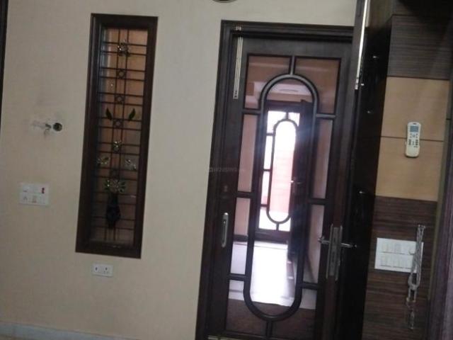 3 BHK Independent House in Sector 10A for rent Gurgaon. The reference number is 20484342
