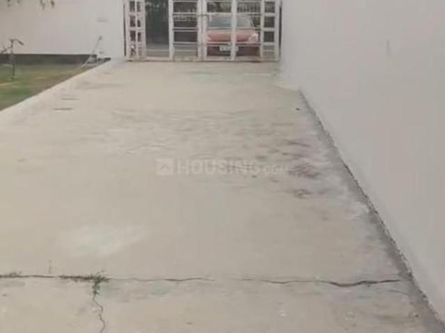 3 BHK Independent House in Sector 112 for rent Noida. The reference number is 20715693