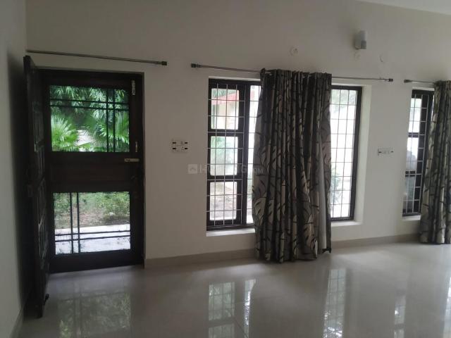 3 BHK Independent House in Sector 14 for rent Faridabad. The reference number is 20915191