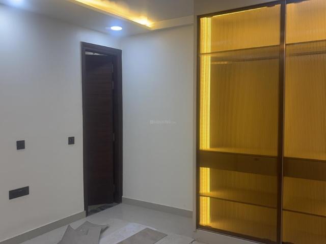 3 BHK Independent House in Sector 17 Dwarka for resale New Delhi. The reference number is 20177898