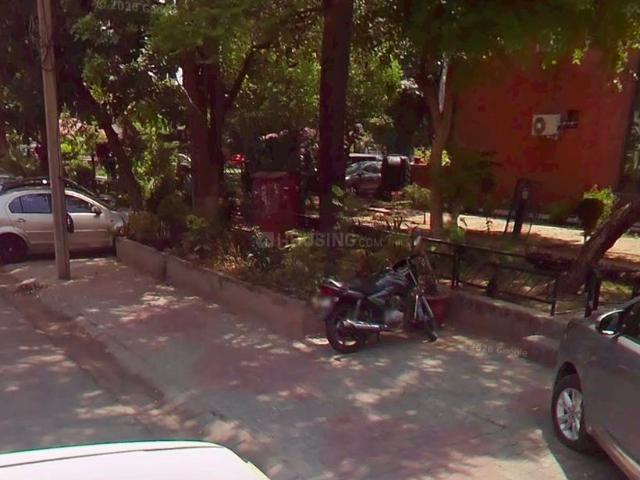 3 BHK Independent House in Sector 33 for resale Chandigarh. The reference number is 20009413