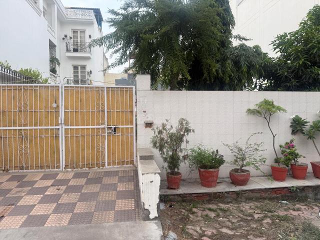 3 BHK Independent House in Sector 48 for resale Noida. The reference number is 20771245