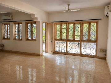 3 BHK Independent House in Sector 56 for resale Gurgaon. The reference number is 19787487