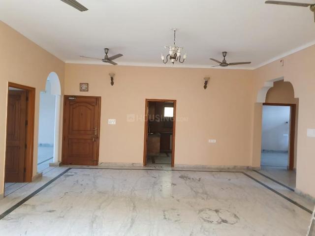 3 BHK Independent House in Sector 5 for rent Gurgaon. The reference number is 21019128