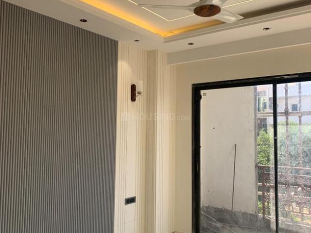 3 BHK Independent House in Sector 63 for resale Gurgaon. The reference number is 18065085