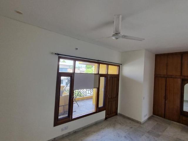 3 BHK Independent House in Sector 8 for rent Chandigarh. The reference number is 20534438