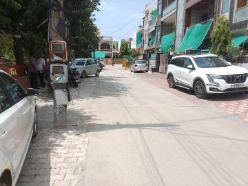 3 BHK Independent House in Sector 8 for resale Faridabad. The reference number is 20477654
