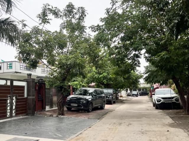 3 BHK Independent House in Sector 8 for resale Faridabad. The reference number is 21002387