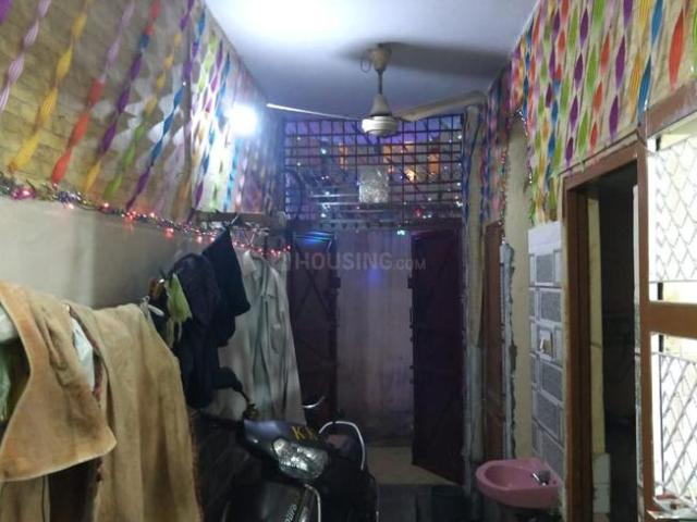 3 BHK Independent House in Shahdara for resale New Delhi. The reference number is 5954629