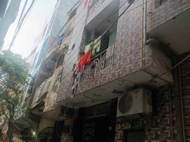 3 BHK Independent House in Shahdara for resale New Delhi. The reference number is 15288910