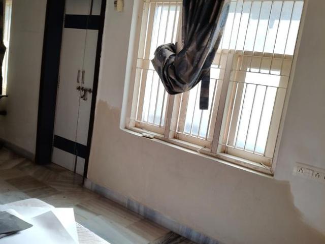 3 BHK Independent House in Shahibaug for rent Ahmedabad. The reference number is 20576497