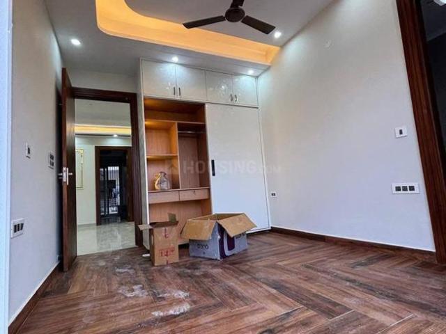 3 BHK Independent House in Shalimar Bagh for rent New Delhi. The reference number is 18536496