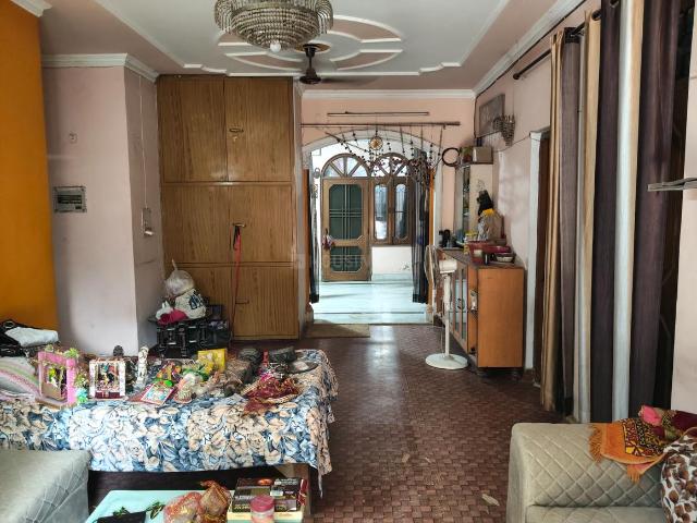 3 BHK Independent House in Shastri Nagar for resale Ghaziabad. The reference number is 21347368