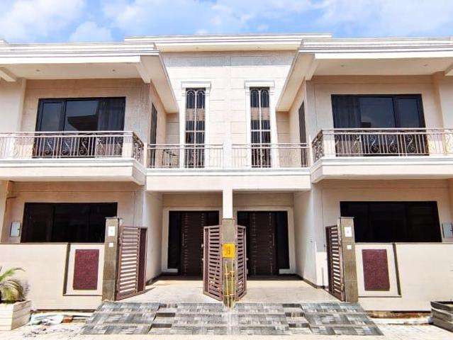 3 BHK Independent House in Shastripuram for rent Agra. The reference number is 13936230