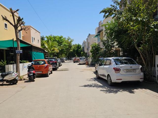 3 BHK Independent House in South Bopal for resale Ahmedabad. The reference number is 20230036