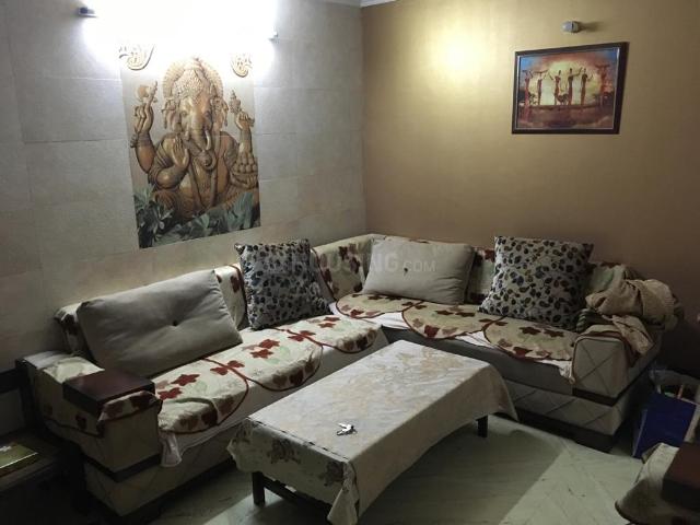 3 BHK Independent House in Sri Niwaspuri for rent New Delhi. The reference number is 20428069
