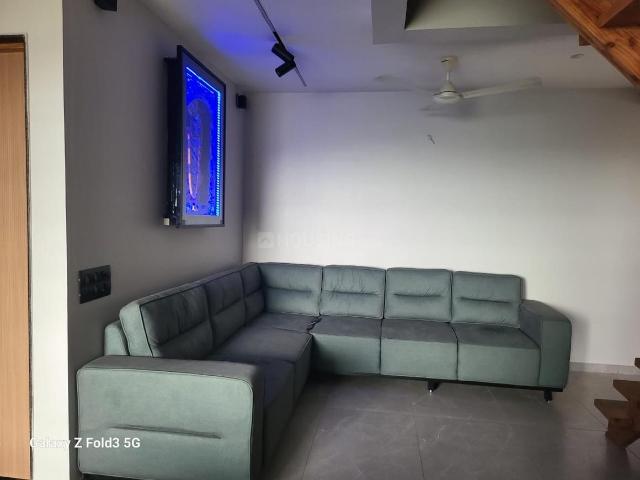3 BHK Penthouse in Jodhpur for resale Ahmedabad. The reference number is 21308397