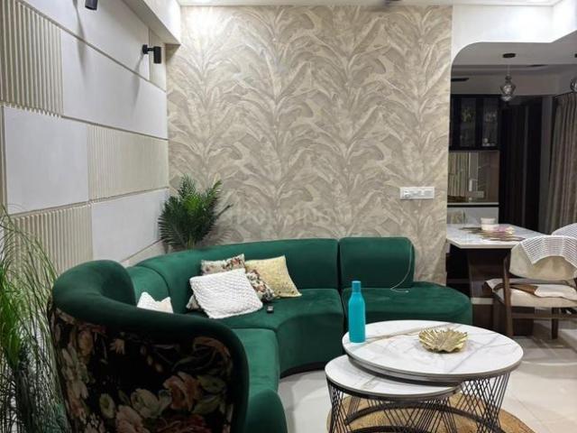 3 BHK Penthouse in Vaishno Devi Circle for rent Ahmedabad. The reference number is 21290756