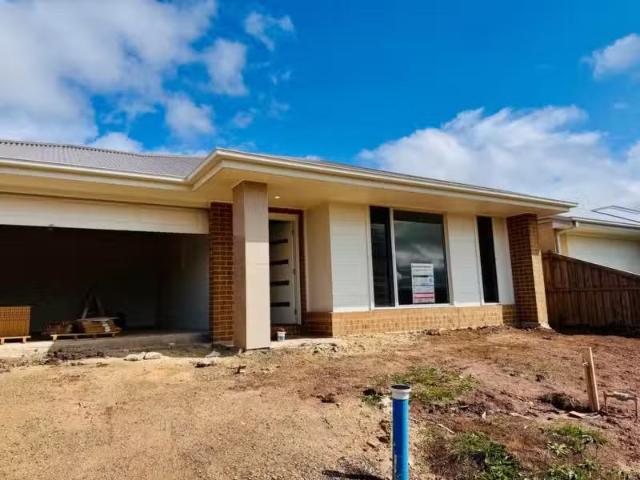 3 Boab Street, Warragul VIC 3820 House For Lease