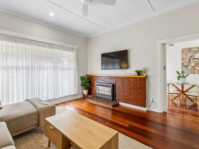 3 Bowker Street