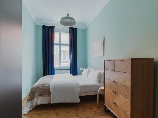3 BR Schoneberg, w/d & kitchen, furnished, Berlin Amsterdam Apartments for Rent