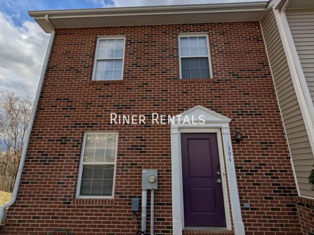 3 BR, 3.5 BA Apartment 1394 Devon Lane, Harrisonburg, VA 22801