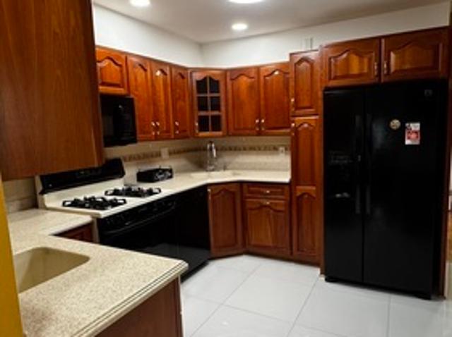 3 BR, 1.5 BA Apartment 1042 East 93rd Street, Unit 2, Kings County, NY 11236