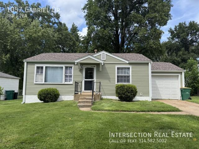 3 BR, 1.5 BA Apartment 1057 Gabriel Dr Bellefontaine Neighbors, MO 63137