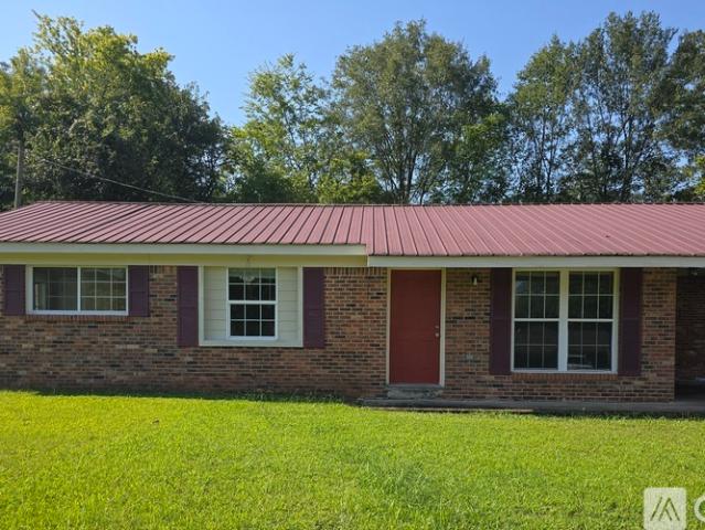 3 BR, 1.5 BA Apartment 106 Mae Street, Starkville, MS 39759