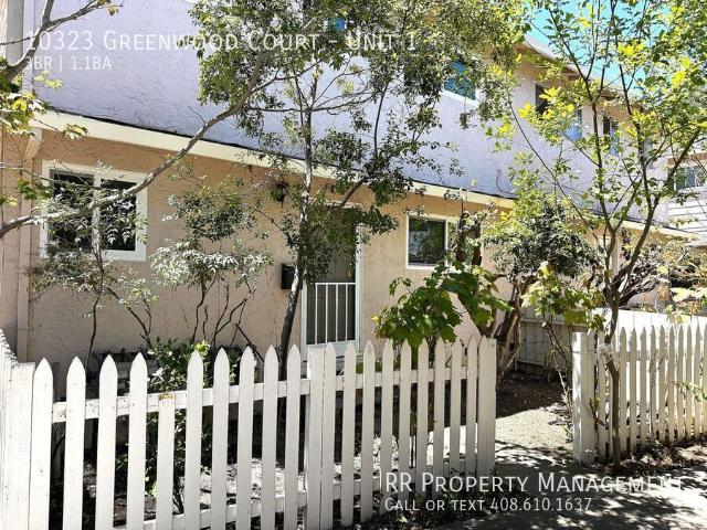 3 BR, 1.5 BA Apartment 10323 Greenwood Court, Cupertino, CA 95014