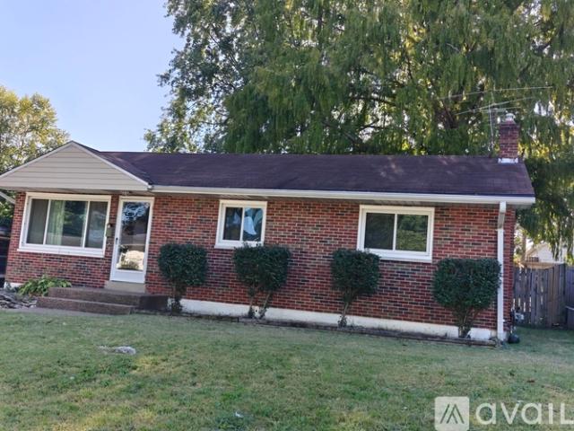 3 BR, 1.5 BA Apartment 114 Sue Ln, Saint Charles, MO 63301