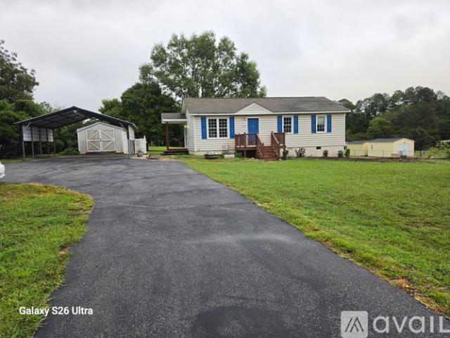 3 BR, 1.5 BA Apartment 113 Dixie Lane, Youngsville, NC 27596
