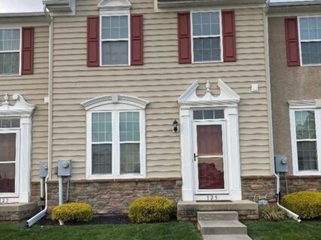 3 BR, 1.5 BA Apartment 125 Raven Court, Unit 1, Gilbertsville, PA 19525