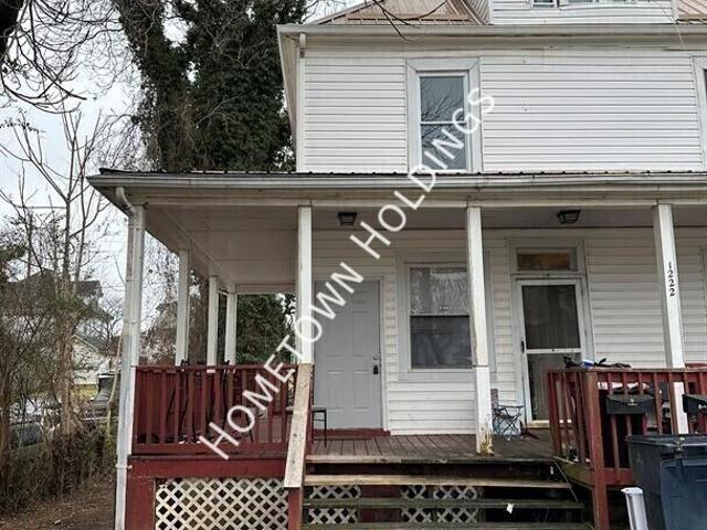 3 BR, 1.5 BA Apartment 1222 Salem Ave SW, Roanoke, VA 24016