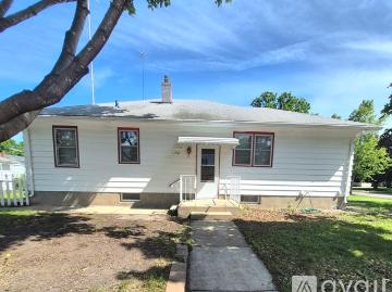 3 BR, 1.5 BA Apartment 1301 8th Ave N, St. Cloud, MN 56303