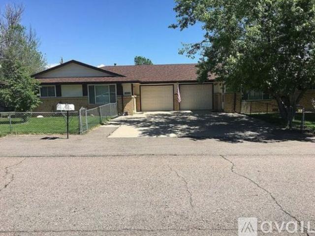 3 BR, 1.5 BA Apartment 16907 West 11 Th Avenue, Golden, CO 80401