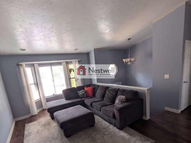 3 BR, 1.5 BA Apartment 1637 W Crystal Ridge Dr, West Jordan, UT 84084