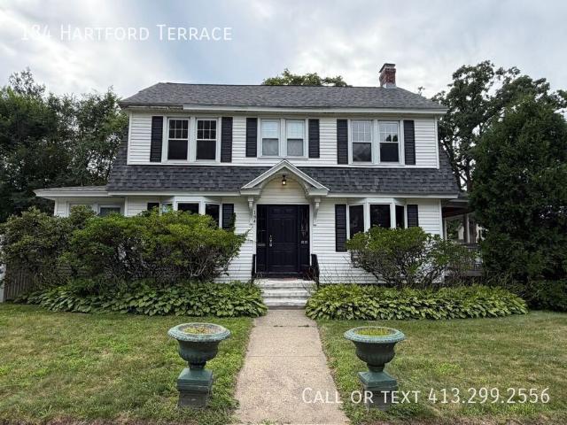3 BR, 1.5 BA Apartment 184 Hartford Terrace, Springfield, MA 01118