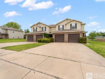 3 BR, 1.5 BA Apartment 1908 Azlin Pl, Unit D, Siloam Springs, AR 72761