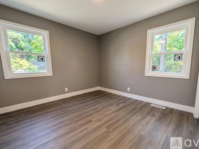 3 BR, 1.5 BA Apartment 204 Carlton Drive, Spartanburg, SC 29302