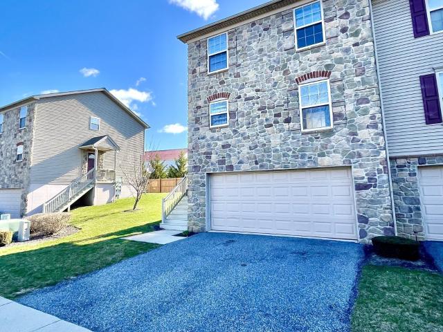 3 BR, 1.5 BA Apartment 205 Springs Lane, Manchester, PA 17345
