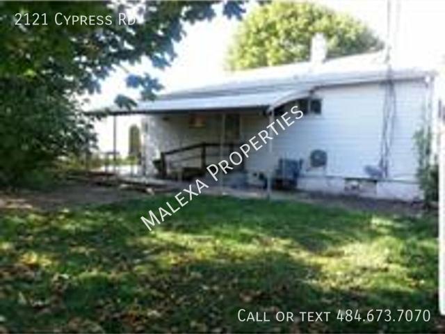 3 BR, 1.5 BA Apartment 2121 Cypress Rd, Bethlehem, PA 18018
