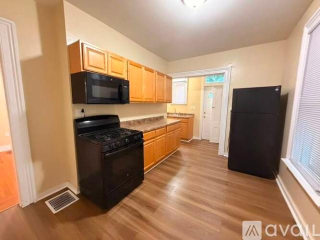 3 BR, 1.5 BA Apartment 224 Lloyd St, New Haven, CT 06513